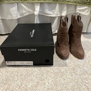 Kenneth Cole Brown Ankle Boots